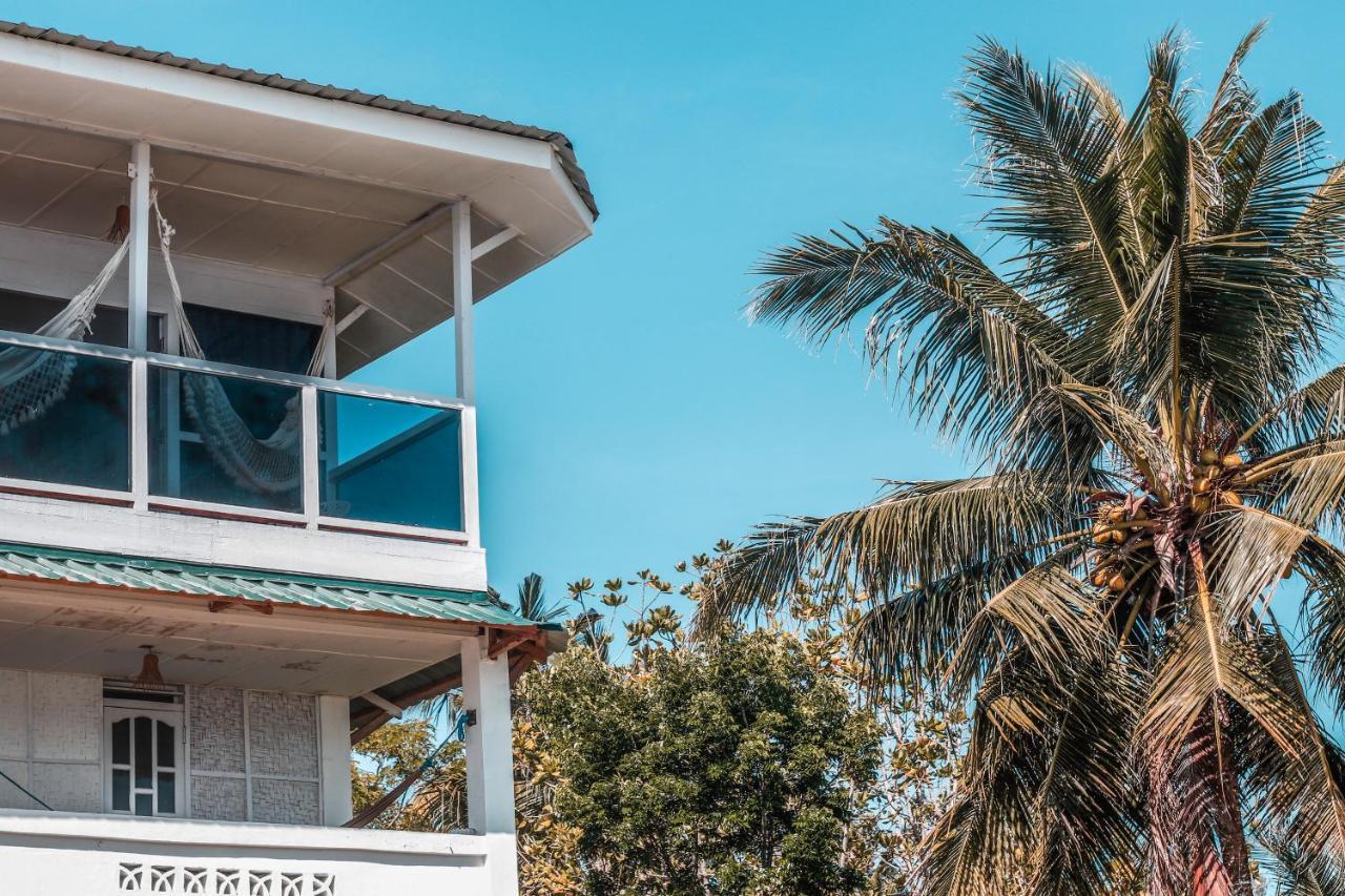 Nias Surf Stay Lagudri Esterno foto